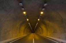 Tunnel_web